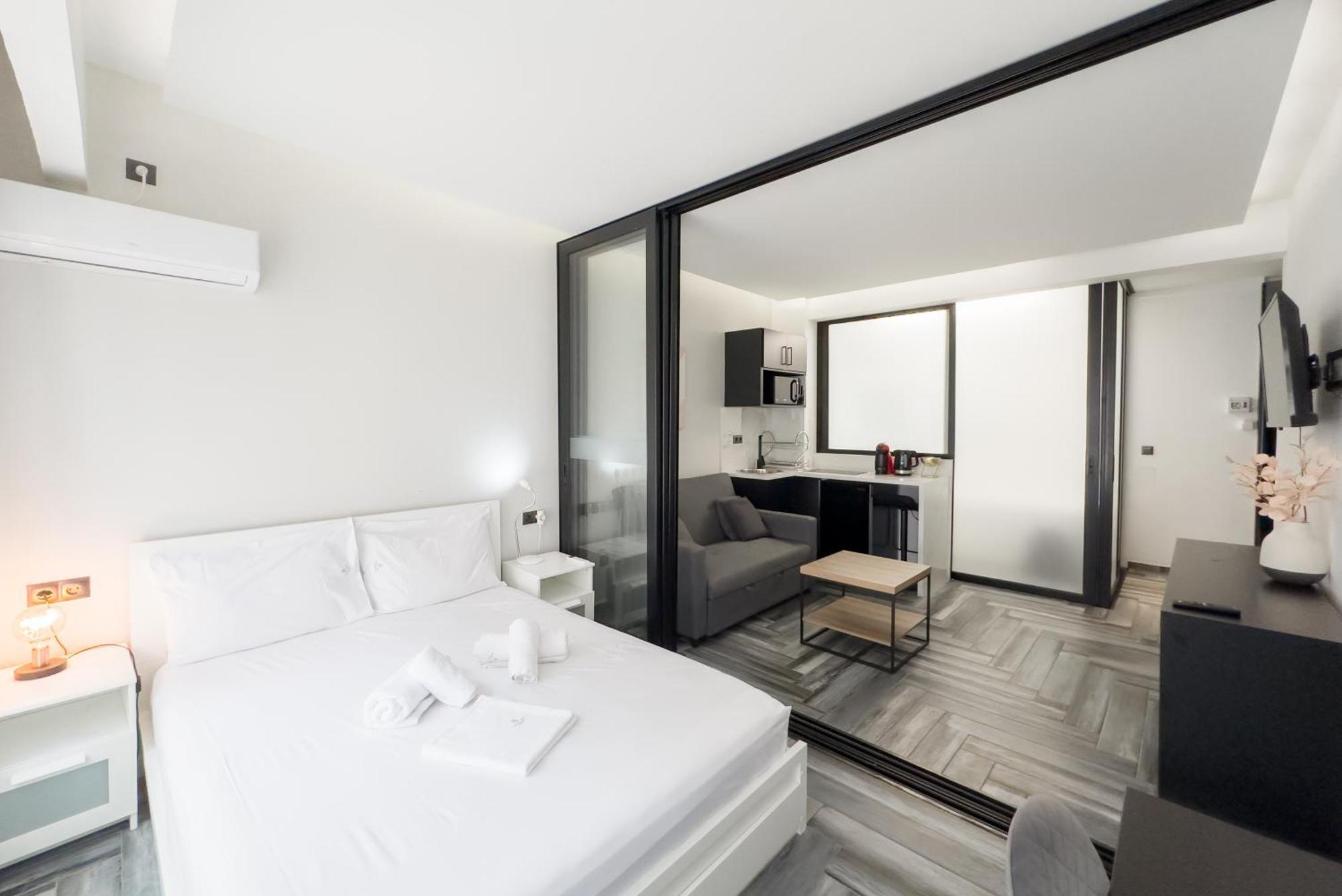 Athenian Dream Suite Bagian luar foto